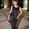 Ücretsiz Kadın Moda Tüy Elbise Seksi V Yaka Kolsuz Inci Pullu Bodycon Midi Club Parti ES 210524
