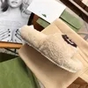 2021 Automne Winter Ladies Slippers Luxury Designer Wool tongs floptes y Ry Letter Rose Blanc Logo Broidered Flats1291611