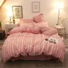 Styl Nordic Pink Heart Pattding Set Cover Cute Bed Linens Kuchnia Blachy i Poduszki Queen King Size Home Textile Sets