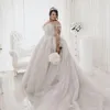 2021 Vestidos de Noiva Plus Size Manga Longa Apliques de Renda Pescoço Jóia Custom Made Sweep Train Castelo Vestido de Noiva vestido de novia
