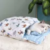 Sac de couchage pour chat Cuddle Cave Bed Lits pour chiens Lits pour animaux de compagnie auto-chauffants d'hiver avec oreiller Futon japonais pour chiots petits chiens chaton 210722