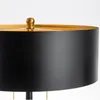 Lampada da tavolo moderna e semplice in metallo Lampada da comodino decorativa per interni vintage nera per soggiorno, camera da letto, con interruttore a tirante