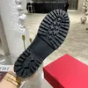 Bayan 23 inç Uçan Örme Diz Çizmeler Moda Kadınlar İğne 14 cm Yarım Boot Üst Tasarımcı Bayanlar 9 Ayak Bileği Booty Kadın Sonbahar Kış Ayakkabı