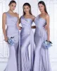 2022 Sexy One Shoulder Bridesmeisje Jurken voor Afrikaanse Unieke Ontwerp Volledige lengte Bruiloft Gastenjurken Junior Maid of Honour Jurk Lint Elastische Zijde Zoals Satin Party