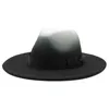 Gradiente Brim Brim New Style Church Derby Top Hat Hat Feel Fedoras Hat For Men Mulheres Lã Artificial British Style Jazz Cap