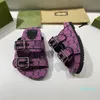 2022 Femmes Multicolores Pantoufles Plates Sandales Avec 2 Sangles Lady Mode Boucle En Métal Plage Diapositives À Lacets Pour Hommes Pour L'été 35-43 222