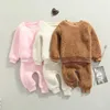 Conjuntos de roupas 3 cores nascidos bebê meninas meninos roupas de inverno pele pelúcia sólida manga longa pulôver tops calças 024m3919796