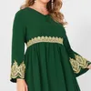 Vår Höst Kvinnors Fashion Green V-Neck Lace Stitching Long Bankett Elegant Slim Flared Långärmad Party Maxi Robes 4xl 210730