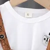 Kids Boys Front Kieszeń Suspender Paski Spodenki i Biała T Shirt Stroje 2 Sztuka Letnia Zestaw Odzież Z Krótkim Rękawem Dres Koszulka Boddler Casual Sport Suits GT8PP7K