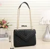 Mode Frauen Luxurys Umhängetasche Berühmte Klassische Designer Messenger Dame Umhängetaschen Handtasche Weibliche Tote Satchel Geldbörse Schwarz Gold Silber Kette PU Leder AA