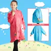 Qian Yağmur Geçirmez Geçitsiz Çevre Dostu Çocuk Yağmurluk Sağlıklı Çocuklar Rainwear Hafif Yağmur Dişli Panço Kollu Yağmurluk 210320