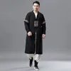 Etnische kleding Aziatische traditionele tops mannen chinese stijl geborduurde jurk herfst katoen linnen lange gewaad mannelijke hanfu tang pak kostuum