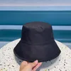 2022 Kova Şapka Unisex Kadın Erkek Şapka Luxurys Tasarımcılar Caps Mektuplar Bonnet Bere Nokta Tasarımcı L Cap Bayan Sunhat Casquette 22021704R