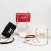 Super Soft Sheep Pu Leather Designer handväska Quilted v Mönster Cross Body Bag Women Luxury Brand Chain Handväskor för