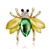 Anstecknadeln, Broschen Europa Fashion Corsage Cute Bee Pin Brosche Kristall von Swarovskis 2021 Unisex Fit Damen und Herren