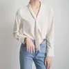 Dames Blouses Shirts Mode Witte Blouse Dames 2021 Lange Mouwen Vlinderdas V-hals Effen Zwart Abrikoos Vrouwelijke Herfst Office Tops Blusa Femi