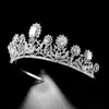 Kryształowy kwiat Bridal Tiaras Cubic Crown Crown Rhinestone Barok Luksusowy konkurs Diodem CZ Opaski ślubne Hair Akcesoria