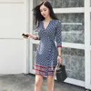 ビンテージラップ韓国の女性の格子縞の半袖Vネックストリートウェア女性カジュアルミニドレス服210602