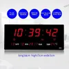 Stor elektronisk väggklocka Alarm Hourly Chime Function Calendar Temperatur Display Tabell Klockor med Plug Digital LED Klockor 211110