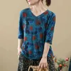 Johnature Summer Knitted Women Clothes Vintage Koszulki Kwiaty Pół Rękaw Loose Casual Kobieta T-shirt V-Neck Tops 210521
