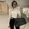 Neploe Moda Plissada Suéter para Mulheres Elegante Buff Manga Branco Slim Tops Coreano Turtleneck Sweater Jumper Queda Roupas 210914