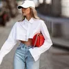 Blouses pour femmes Chemises Femmes À Manches Longues Coréen K-Shirt 2021 Printemps Mode Dames Club Rue Sexy Court Blanc Haut Chemisier