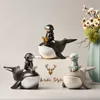 Coreano creativo nero resina subacqueo figurine artigianale ornamenti decorativi domestici soggiorno decorazione desktop accessori regalo scrivania 210607