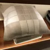 Cuscini jacquard Federa per cuscino in morbida lana Motivo a quadri Divano letto per la casa Coperte Cuscino Forniture per biancheria da letto alla moda