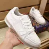 Trainer Sneaker Mens Designer Läder Skor Trail Kalvskinn Luxurys Vintage Runner Trainer Mans Flats Skate Gummi Outsula Casual Shoe