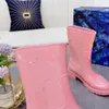 المصممين Luxurys النساء أحذية المطر نمط إنجلترا للماء فيلي المطاط المياه المطر أحذية الكاحل الجوارب 0209