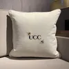 Mens Cotton Designers Fashion Throw Pillows High Quality Cushion Household Items Decorative Letter Printed Home Furnishings Womens Oreiller