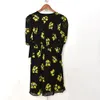 2021 Verano Otoño Manga corta V Cuello Vestido negro Amarillo Estampado floral Botones con paneles Botones de un solo pecho Moda Vestidos cortos G127081