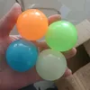 Lysande bollar Tak Sticky Ball Party Favor Anti Stress Streighable Soft Squeeze Toy