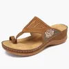 Sandalen Frauen Heels Böhmen Sommerschuhe Blume Frau Flip Flops Strand Sandalien Mujer Keile weiblich5590208