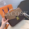 Marka Luxurys Erkekler askılı çanta Crossbody Kadın Kozmetik Kılıf Çanta Bayanlar Cüzdan Unisex Omuz Çantaları Cüzdanlar Hediye