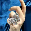 Solid 925 Sterling Silver Ring Hyperbole Butterfly Design Created Moissanite Diamond Rings hela bröllop enagement present Clusta1134076