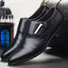 Fashion Business Hommes Designer Chaussures Cuir Cuir Classique Cuissures Hommes Slip sur robe Chaussure Oxfords Bottes en laine Winting Brun Black Taille 38-48