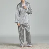 Mäns Sleepwear Mens Satin Silk Pajama Sats Casual NightGown Loose Loungewear Pyjamas Pijamas Höst Skriv ut Nightwear Fomear