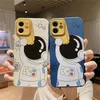 IPhone 13 Pro Max 케이스 12 12Pro 11 11Pro Mini 12mini SE2020 X XS XR 6 6S 7 8 Plus 전화 케이스 실리콘 보호 커버 Painted Cartoon Spaceman 정확한 구멍 위치