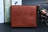 新しいカジュアルなシンプルな男性の短い財布のファッションの磁気バックルPUソリッドカラーの正方形財布男性多機能カードパッケージ