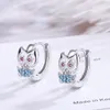 925 Sterling Silver Nouvelle Mode Cute Cat Paw Studing Boucles d'oreilles pour femmes Creative Blue Zircon Party Bijoux Empêcher l'allergie