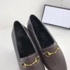 Klassieke bont harige vrouwen platte jurk schoenen 100% authentieke koeienhuid metalen gesp lady lederen casual schoen muilezels mannen gedrukte vertrappen lui slides loafers maat 34-40