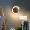 Lampa ścienna Nordic Nowoczesny styl Rotatable Bed Room Foyer Studium Dekoracyjne Światła Kreatywne Osobowość Wnętrze