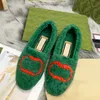 Designer kvinna tofflor damer ull glidor vinter päls fluffig furry varma bokstäver sandaler bekväm fuzzy tjej flip flop slipper med låda storlek 35-40