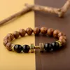 Hebras de cuentas Bonita pulsera de aleación con mancuernas de madera natural, Pulseras de cuentas de piedra negra para mujeres y hombres, joyería con barra dorada para Fitness, Pulseras Ken