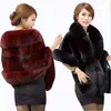 Giacca da mantella in pelliccia sintetica da donna invernale bianco caldo / nero / bordeaux collo in pelliccia grande sezione corta giovane donna 211122