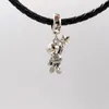 Andy Jewel gioielli Autentici perline in argento sterling 925 Astronauta nella galassia Ciondoli pendenti adatti per bracciali stile Pandora europeo Collana 790030C01