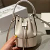 Luxury Designer Drawstring Bucket Bag Fashion Mini Högkvalitativa Cowhide Messenger Bags Balloon Series Handväska Singel Shoulder Messengers med låda