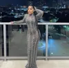 Abendkleid, Damenkleid, Yousef Aljasmi Zuhair Murad, Stehkragen, Silberkristalle, Quaste, Langarm, Meerjungfrau, Myriam Fares, Etuikleid, Kim Kardashian, Kylie Jenner