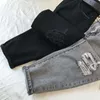 5xl plus storlek retro streetwear kvinnor rakt hål denim rippade jeans lösa casual harem byxor svart hög midja jean femme c6898 210922